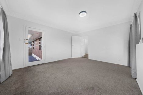 Photo of property in 12 Hunua Road, Papakura, 2110