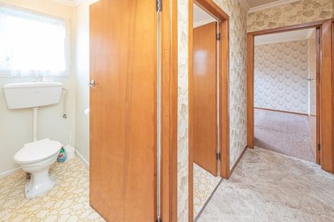 Photo of property in 16 Laird Street, Castlecliff, Whanganui, 4501