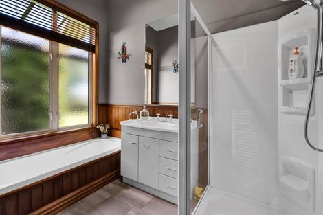 Photo of property in 201 Lincoln Road, Inglewood, 4389