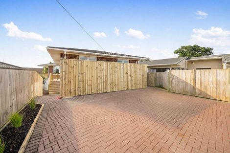 Photo of property in 70 Sturges Road, Henderson, Auckland, 0612