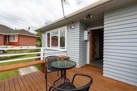 Photo of property in 42 Leicester Street, Cannons Creek, Porirua, 5024