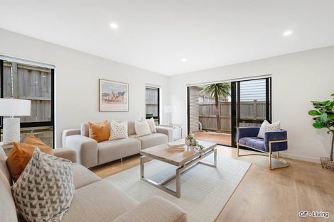 Photo of property in 844c East Coast Road, Oteha, Auckland, 0630