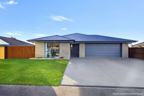 Photo of property in 12 Lloyds Close, Rolleston, 7614