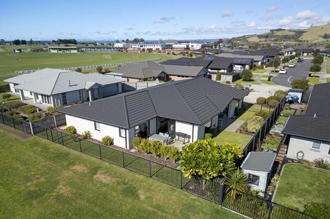 Photo of property in 38 Drabble Crescent, Papamoa Beach, Papamoa, 3118