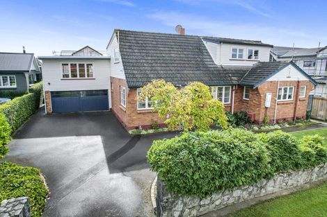 Photo of property in 15 Tamihana Avenue, Fairfield, Hamilton, 3214
