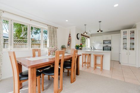 Photo of property in 10 Montrose Crescent, Huntington, Hamilton, 3210