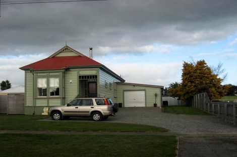 Photo of property in 15 Lincoln Road, Carterton, 5713