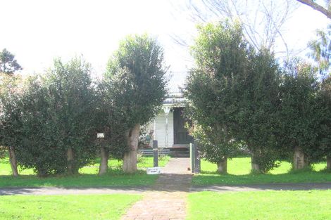 Photo of property in 4 Domain Road, Onerahi, Whangarei, 0110