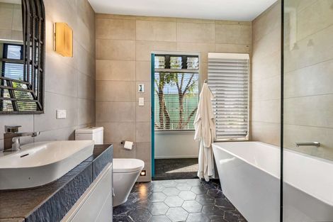 Photo of property in 6 Endeavour Place, Cooks Beach, Whitianga, 3591