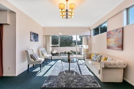 Photo of property in 52 Lawrence Crescent, Hillpark, Auckland, 2102