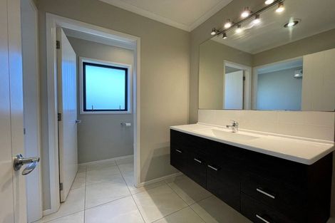 Photo of property in 6 Rayner Way, Glen Avon, New Plymouth, 4312