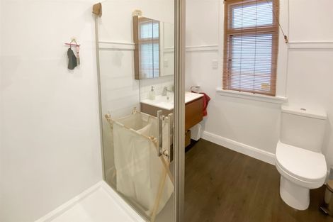 Photo of property in 76 Sandwich Road, Beckenham, Christchurch, 8023