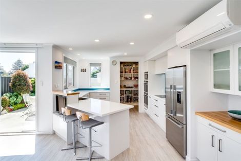 Photo of property in 31 Aparima Place, Awatoto, Napier, 4110