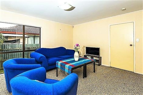 Photo of property in 2/190 Te Irirangi Drive, Flat Bush, Auckland, 2019