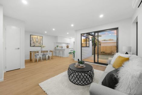Photo of property in 1b Mamuku Drive, Massey, Auckland, 0614