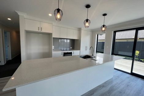 Photo of property in 30 Kaiora Drive, Papamoa Beach, Papamoa, 3118