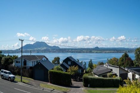 Photo of property in 106 Wakeman Road, Acacia Bay, Taupo, 3330