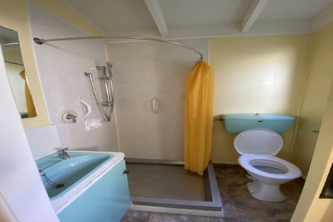 Photo of property in 17 Kapiti Lane, Otaki Beach, Otaki, 5512