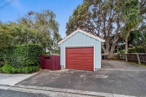 Photo of property in 66 Gilbert Street, New Plymouth, 4310