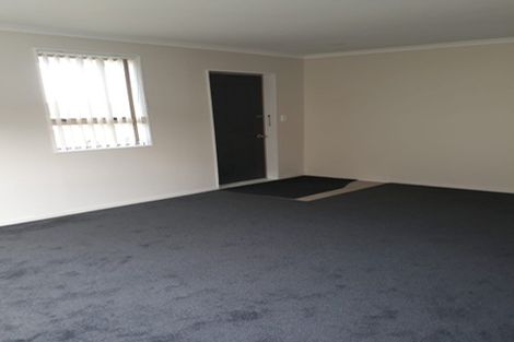 Photo of property in 29 Kathleen Reece Place, Waiuku, 2123