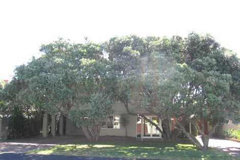 Photo of property in 24 Muritai Road, Milford, Auckland, 0620