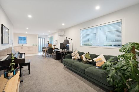 Photo of property in 3/21 Titoki Street, Te Atatu Peninsula, Auckland, 0610