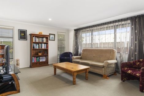 Photo of property in 8 Ibis Way, Welcome Bay, Tauranga, 3112