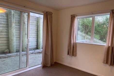 Photo of property in 14 Kopiko Way, Brooklyn, Wellington, 6021