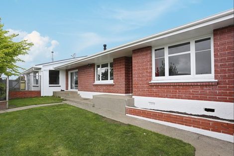 Photo of property in 1 Manapouri Street, Strathern, Invercargill, 9812