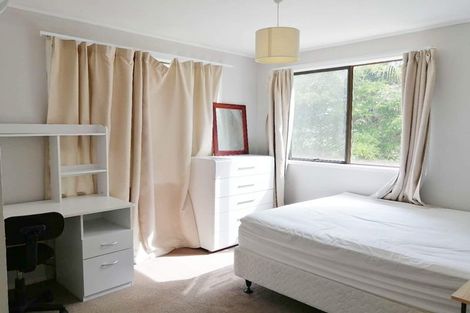 Photo of property in 4 Garner Place, Glenfield, Auckland, 0629