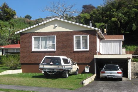 Photo of property in 120 Huatoki Street, Frankleigh Park, New Plymouth, 4310