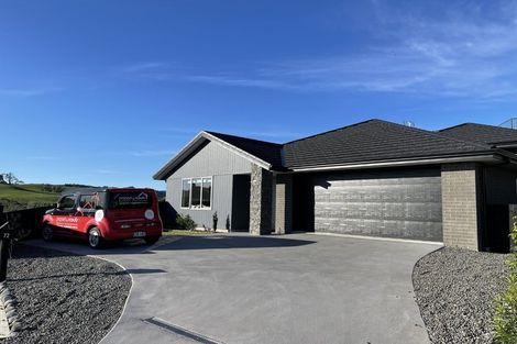 Photo of property in 72 Adler Drive, Ohauiti, Tauranga, 3112