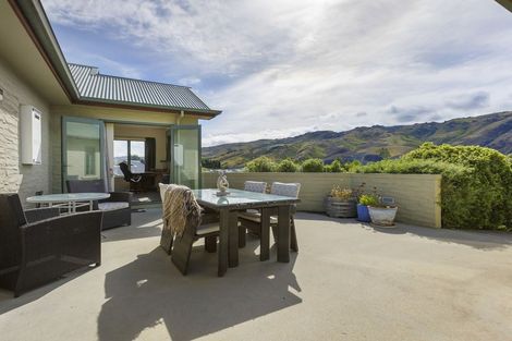 Photo of property in 50 The Dunes, Cromwell, 9310