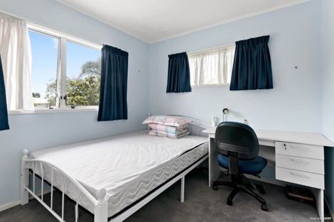 Photo of property in 4 De Thiery Place, Pakuranga Heights, Auckland, 2010