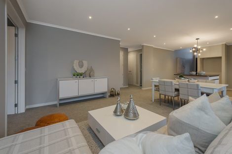 Photo of property in 22 Korako Drive, Kumeu, 0810