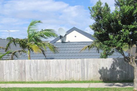 Photo of property in 220/12 Northcross Drive, Oteha, Auckland, 0632