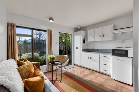 Photo of property in 32a Glen Almond Street, New Plymouth, 4310