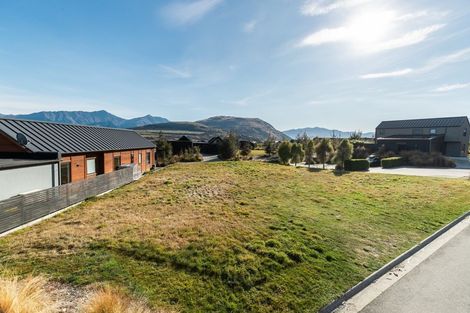 Photo of property in 2 Appin Court, Jacks Point, Queenstown, 9371