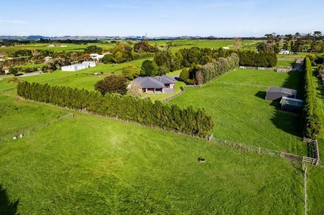 Photo of property in 939 Main North Road, Onaero, Waitara, 4383