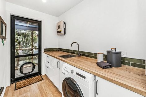 Photo of property in 5 Beach Crescent, Waikuku Beach, 7473