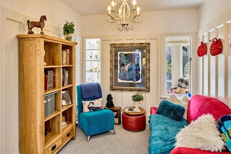 Photo of property in 68 Cheviot Road, Lowry Bay, Lower Hutt, 5013