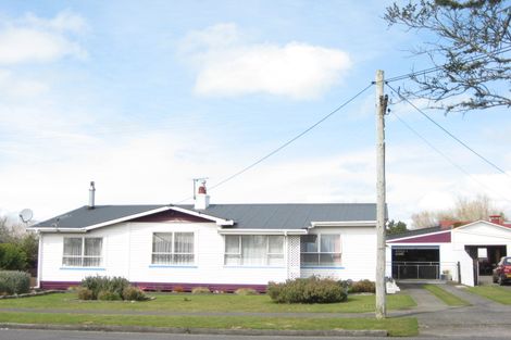 Photo of property in 55 Cloten Road, Stratford, 4332