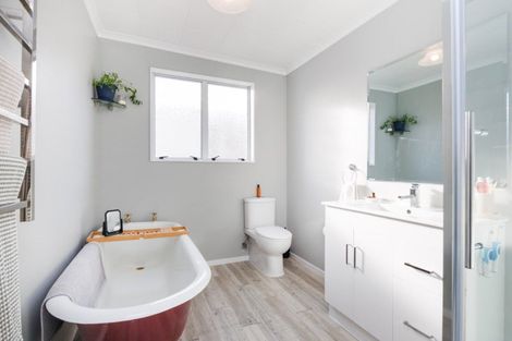 Photo of property in 11 Montagu Street, Feilding, 4702