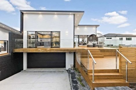 Photo of property in 45 Ascension Crescent, Orewa, 0931