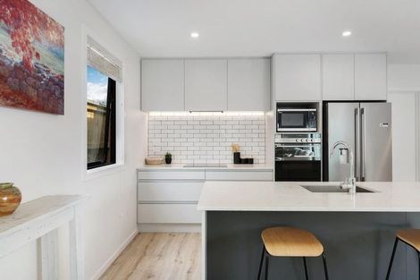 Photo of property in 33 Drysdale Road, Jacks Point, 9371