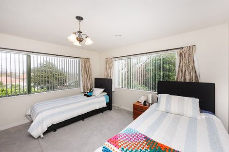 Photo of property in 8 Fraser Court, Roslyn, Palmerston North, 4414