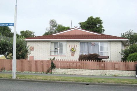 Photo of property in 2/24 Bayswater Crescent, Bromley, Christchurch, 8062