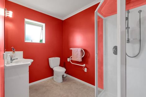 Photo of property in 25 Ashmore Drive, Frankleigh Park, New Plymouth, 4310