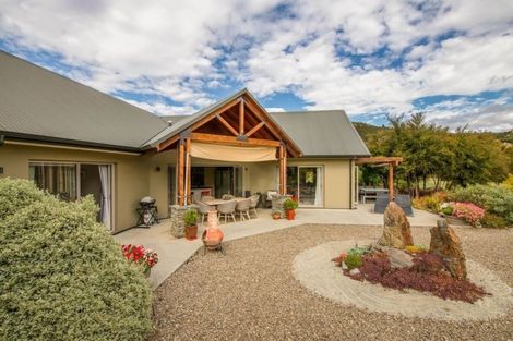 Photo of property in 916 Aubrey Road, Albert Town, Wanaka, 9305