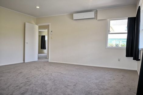 Photo of property in 3 Blenheim Street, Glenfield, Auckland, 0629